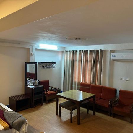 Hotel Silver Jubilee Kathmandu Luaran gambar