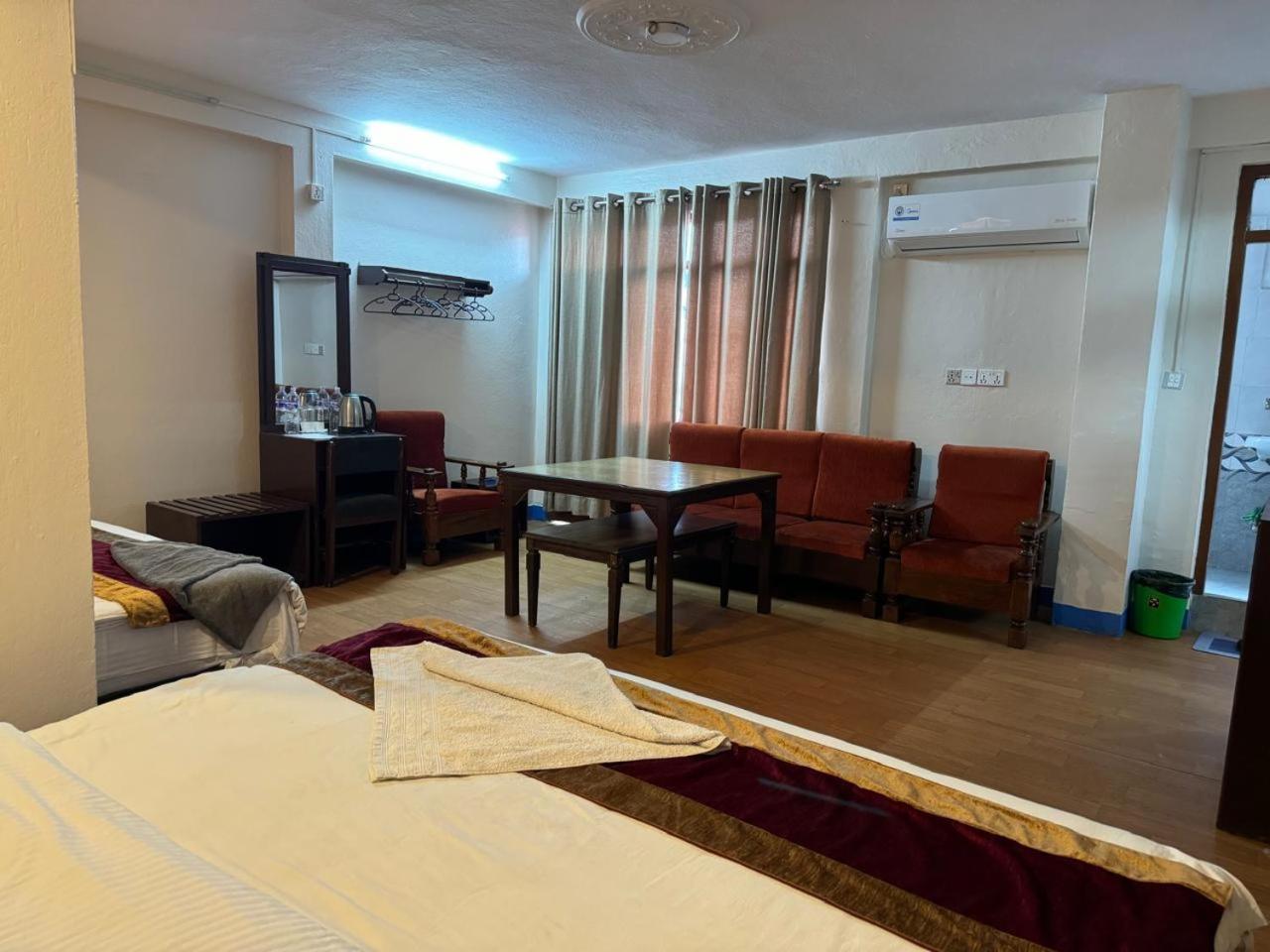 Hotel Silver Jubilee Kathmandu Luaran gambar
